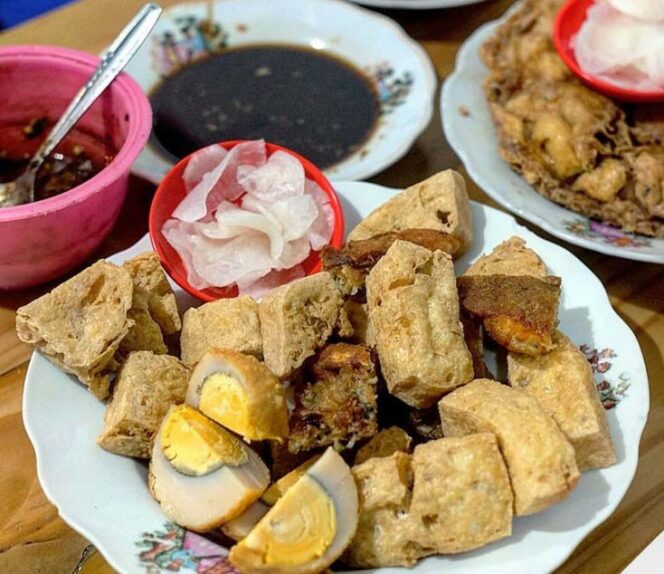 
Tahu Pong, Kuliner Legendaris Semarang Kolaborasi Racikan Menu Jepang Dan Tiongkok